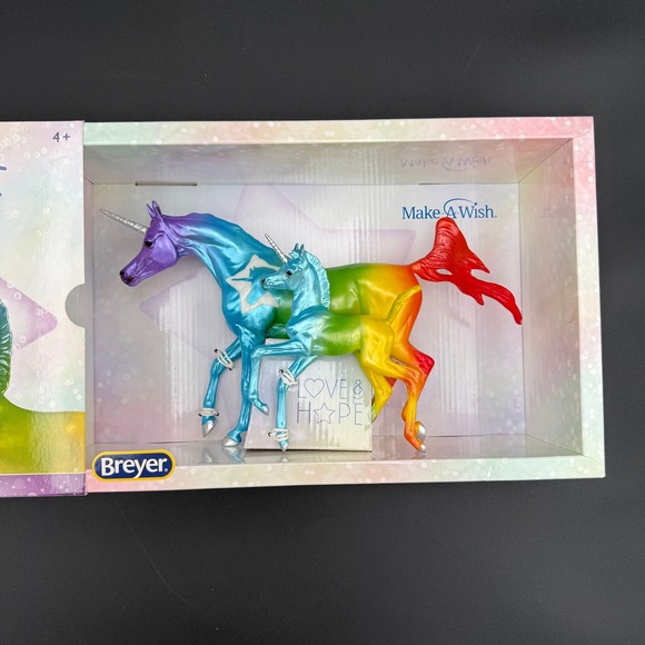 Breyer Limited Edition Love & Hope 62124 Rainbow Unicorn Mare Foal Set NIB - Picture 3 of 11